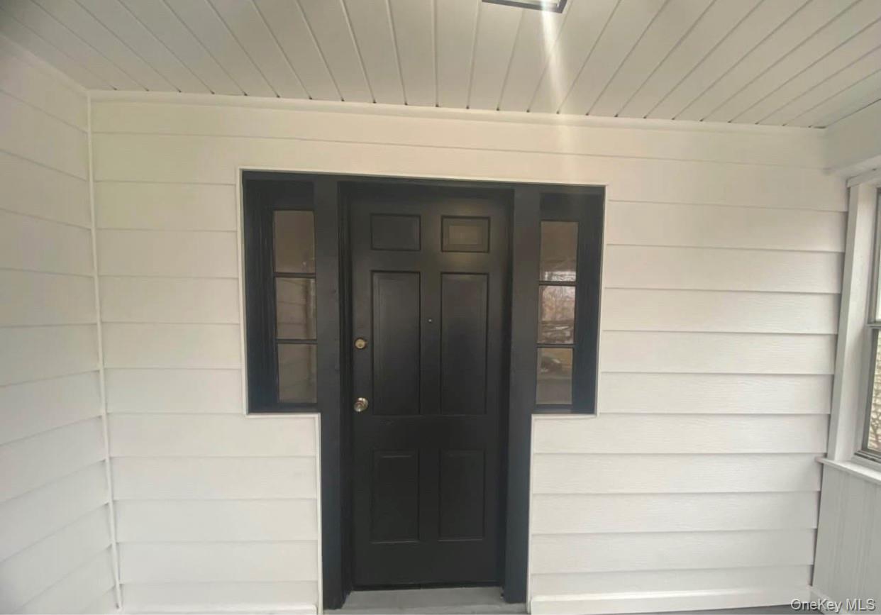 10 Tollgate Court # 1, Lynbrook, NY 11563