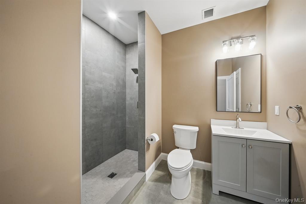 3 Giada Lane # 1, Middletown, NY 10940