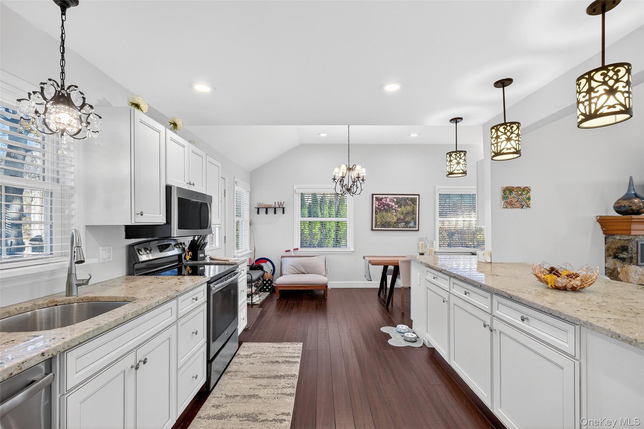 550 Beach Road, Mahopac, NY 10541