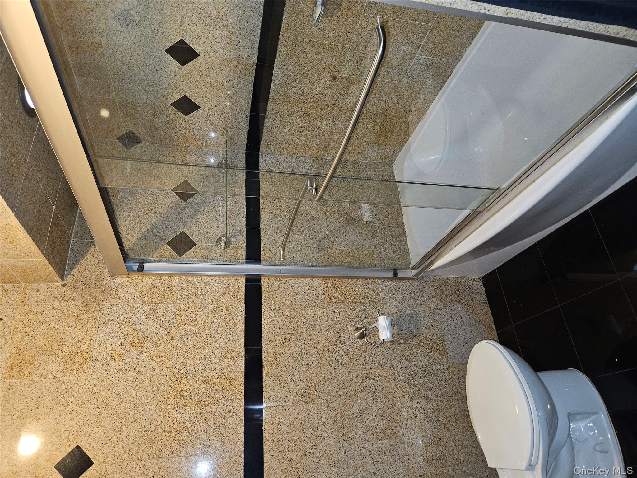 8 Windmill Lane, New City, NY 10956