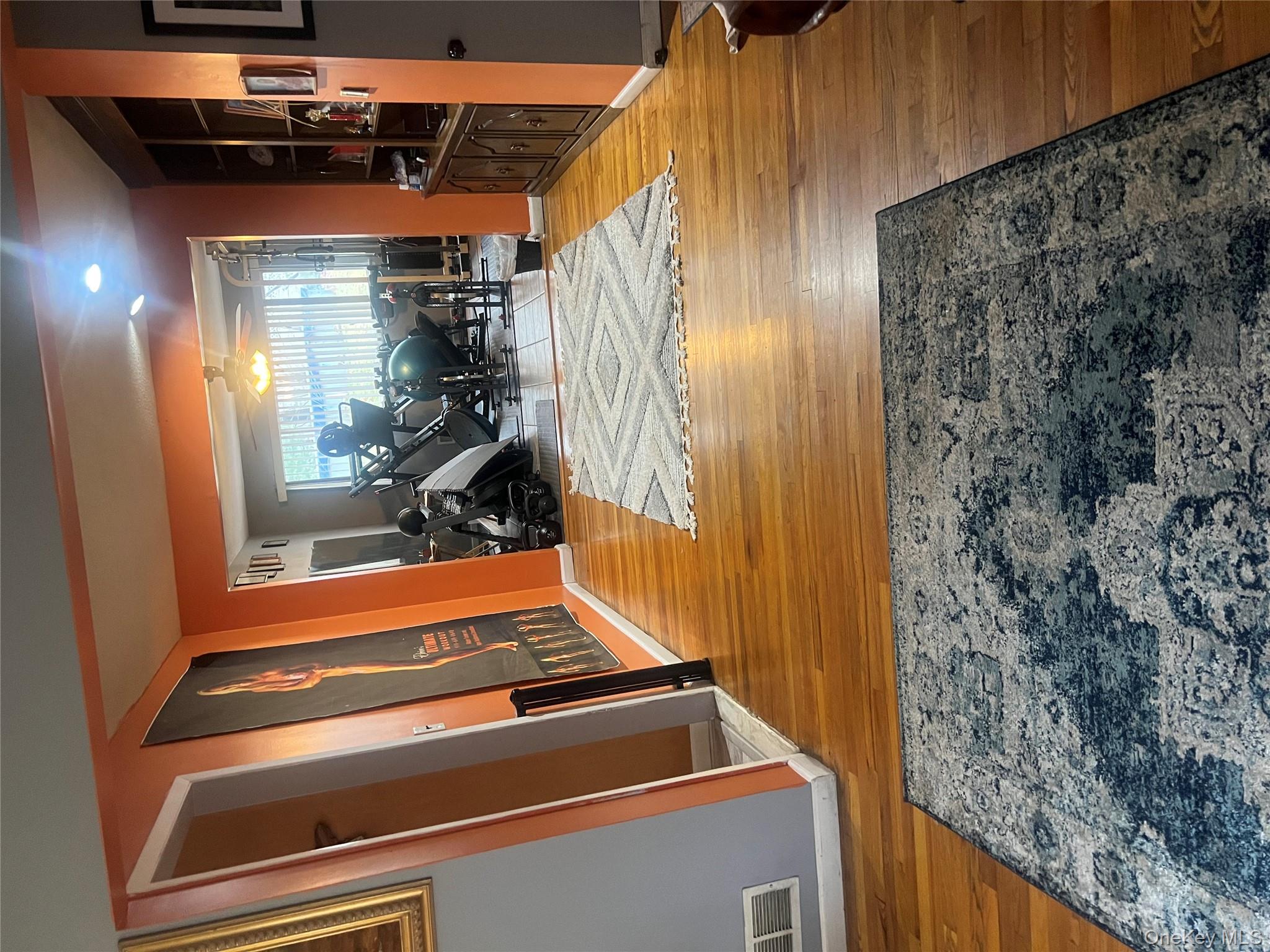 8 Windmill Lane, New City, NY 10956