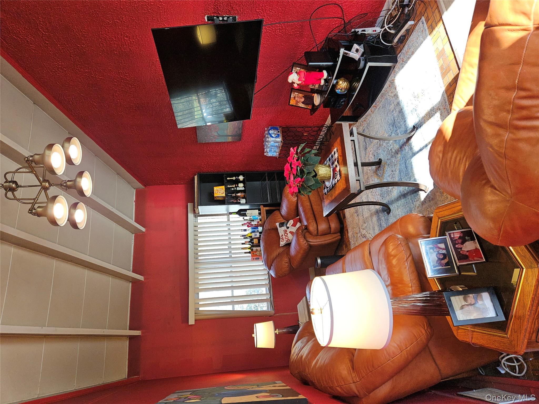 8 Windmill Lane, New City, NY 10956