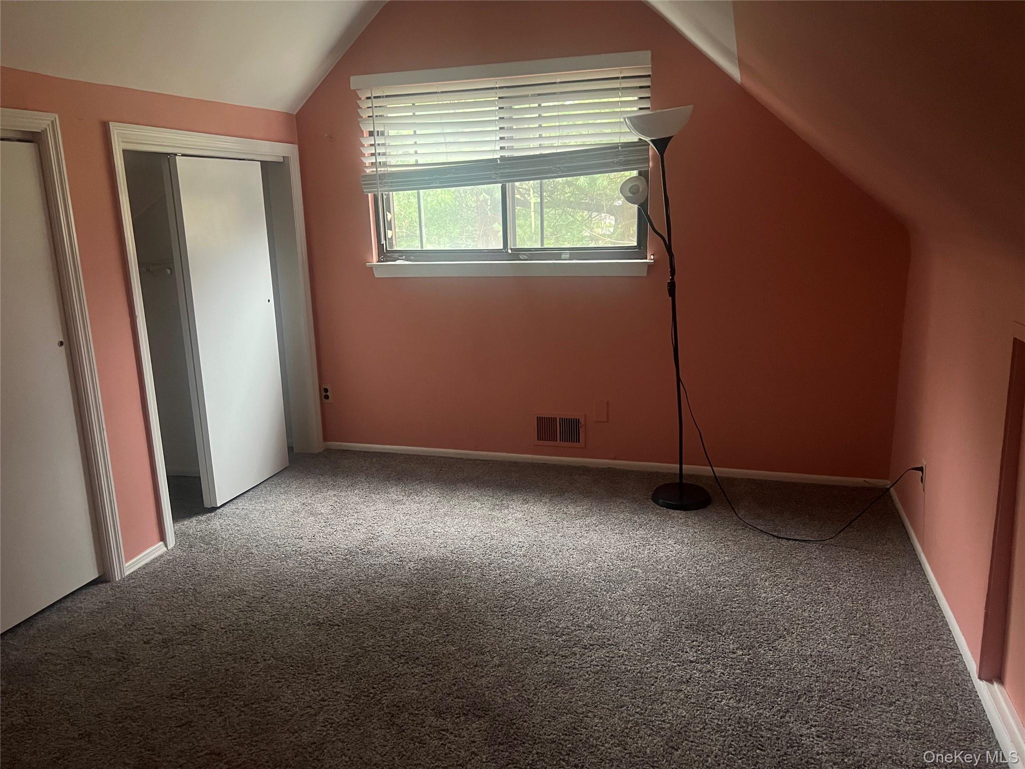 8 Windmill Lane, New City, NY 10956