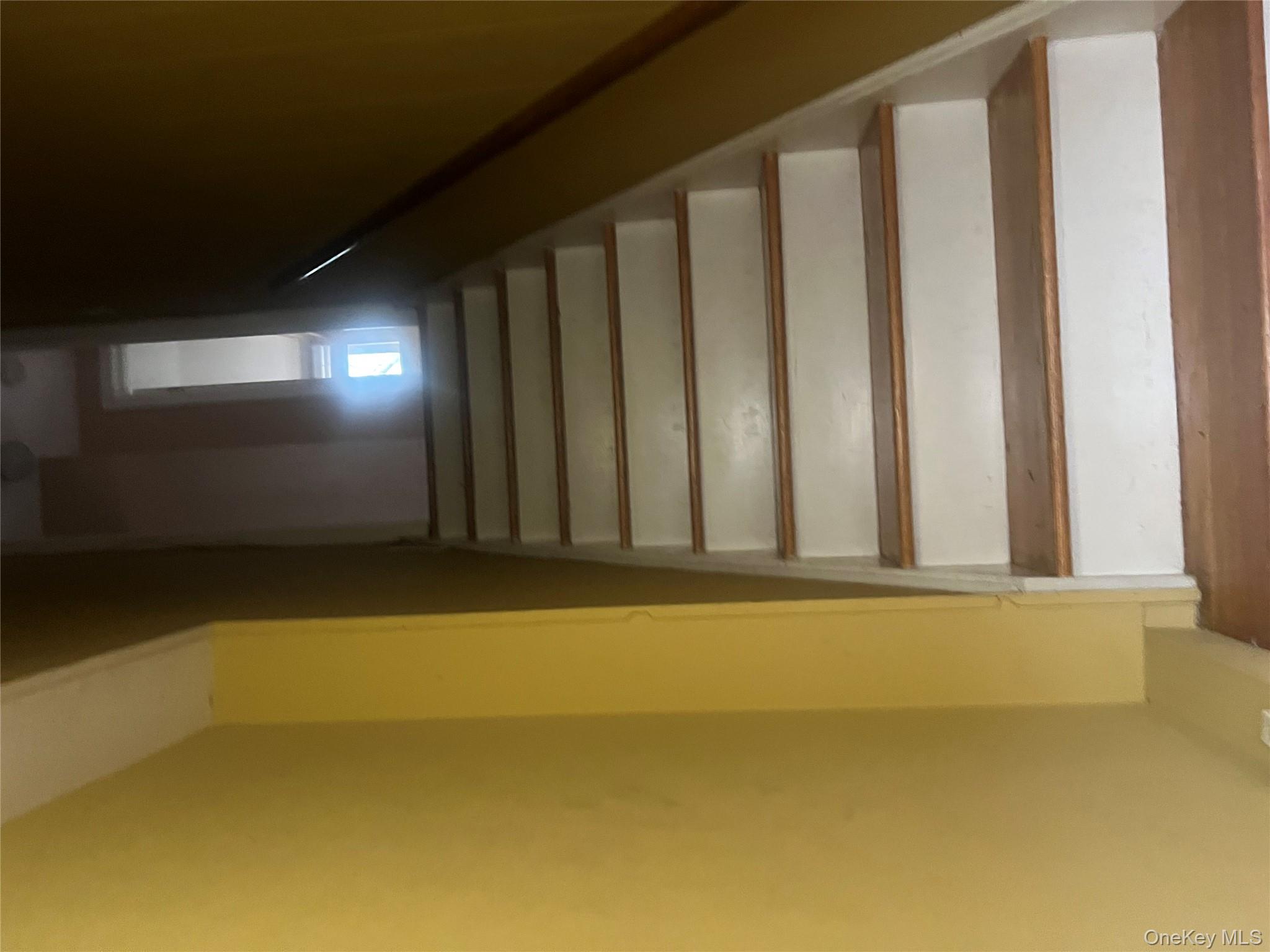 8 Windmill Lane, New City, NY 10956