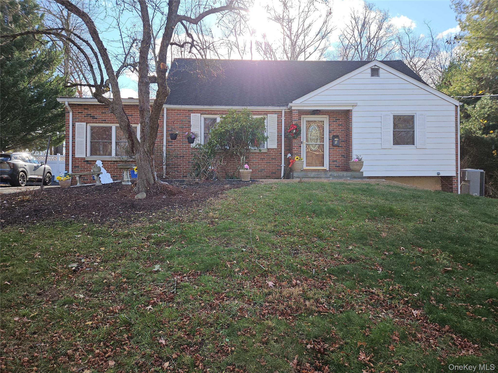 8 Windmill Lane, New City, NY 10956