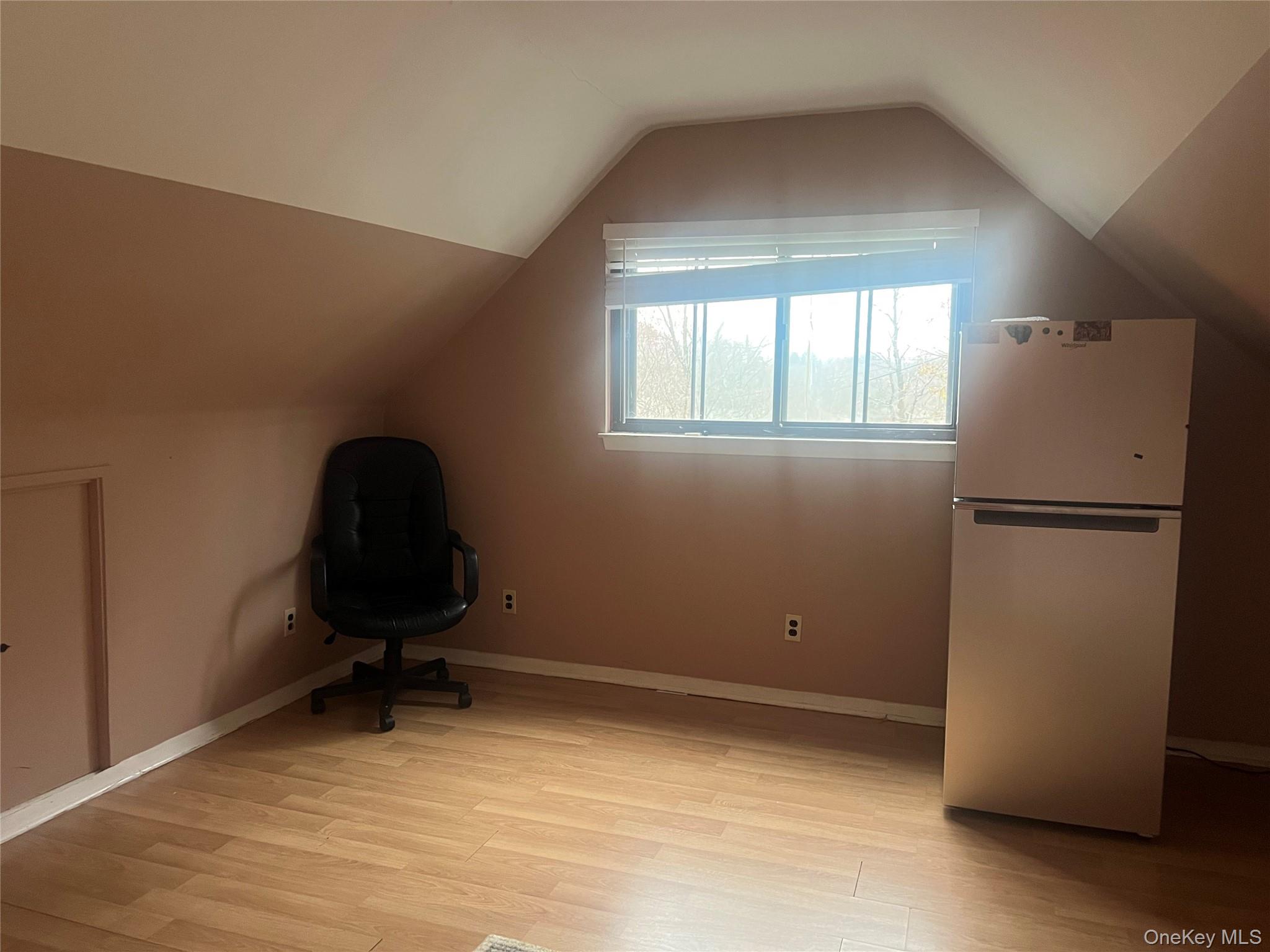 8 Windmill Lane, New City, NY 10956