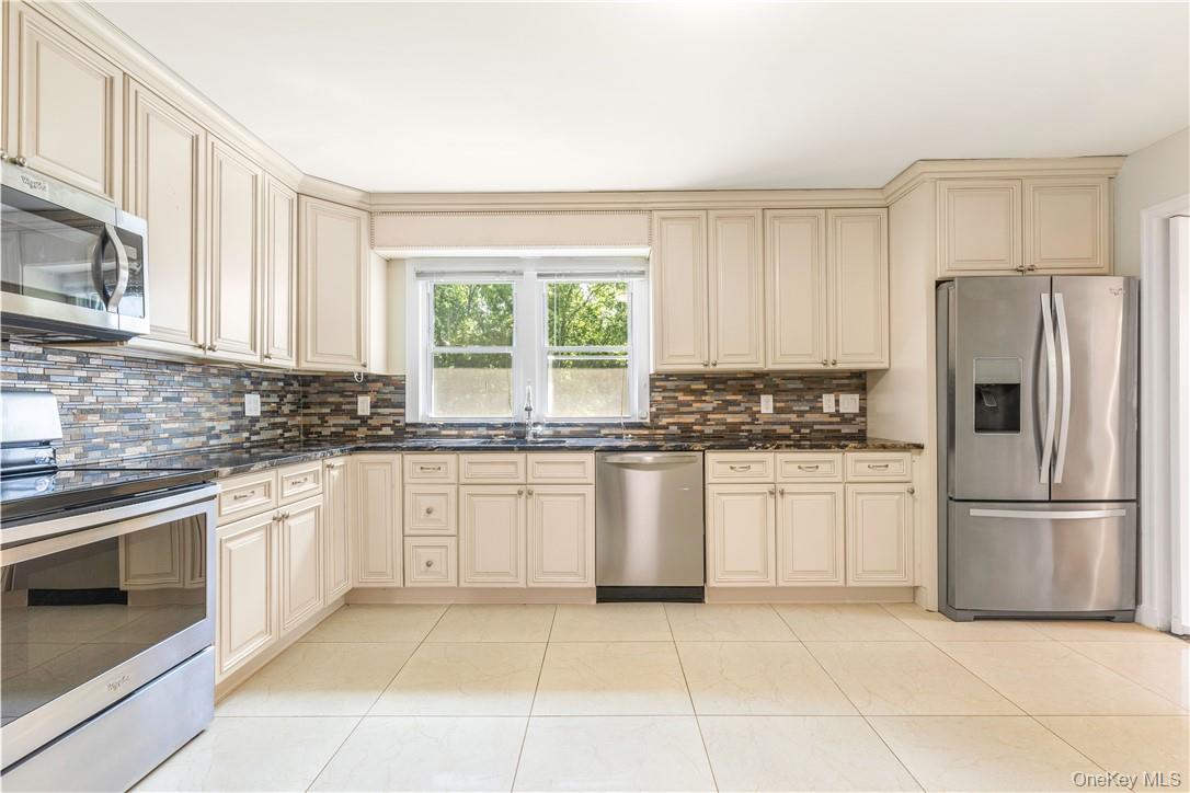 228 Union Avenue, Harrison, NY 10528