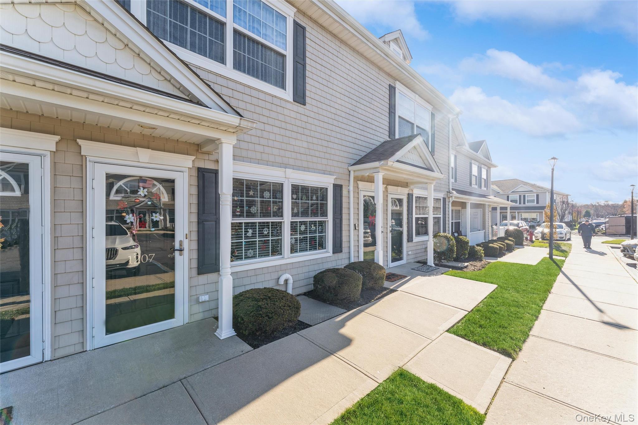 1207 Willow Lane, Valley Stream, NY 11580