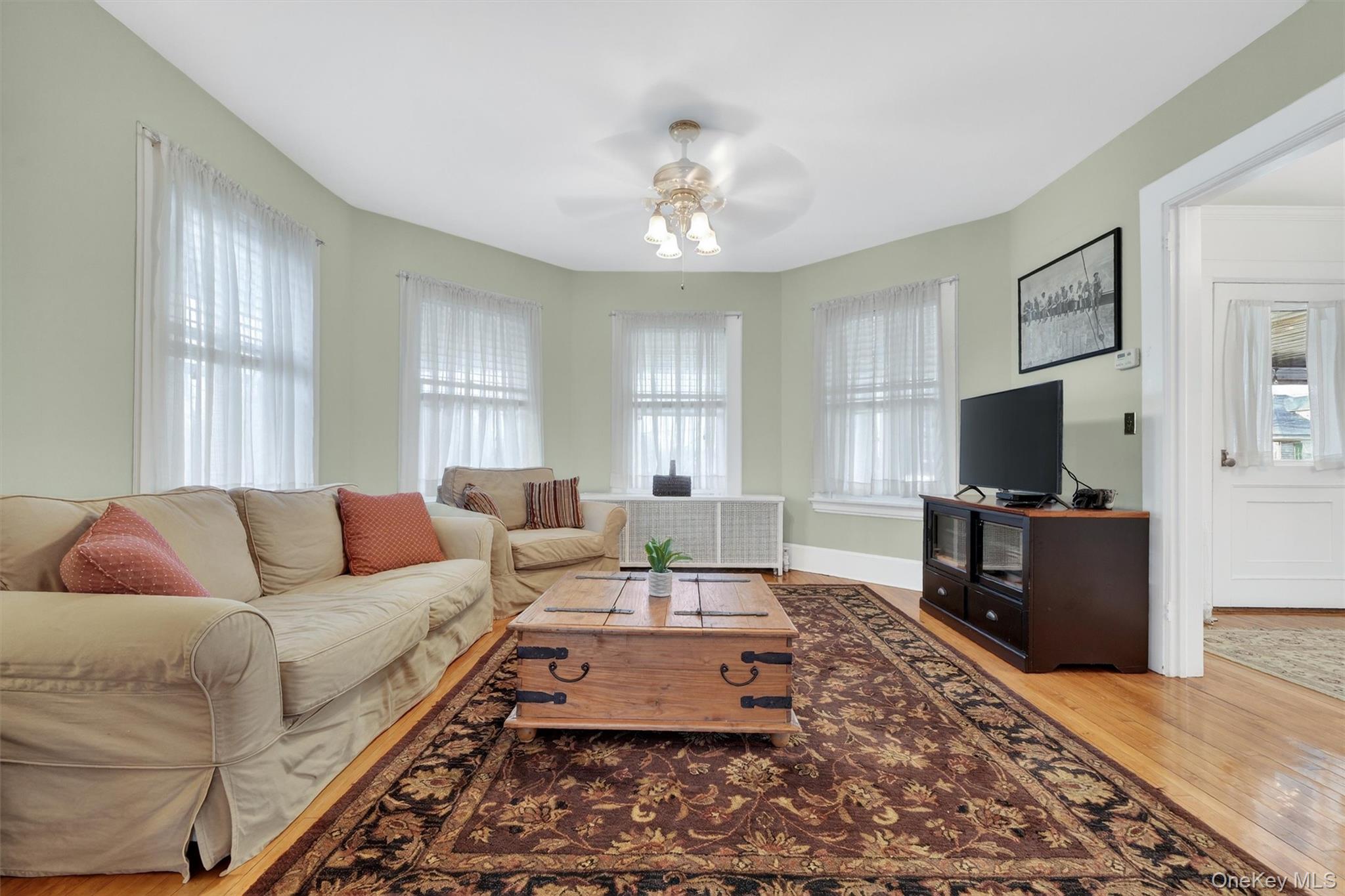 9 Ridgeview Avenue, White Plains, NY 10606