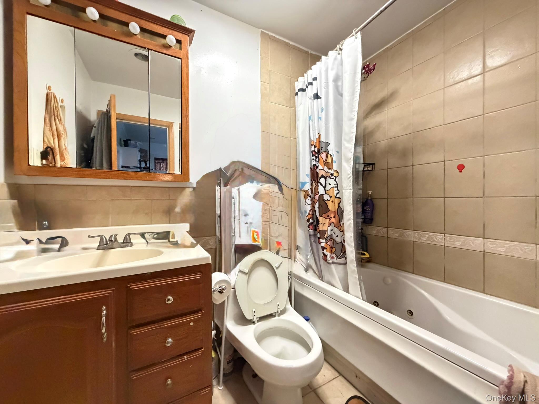 111-20 14th Road, College Point, NY 11356