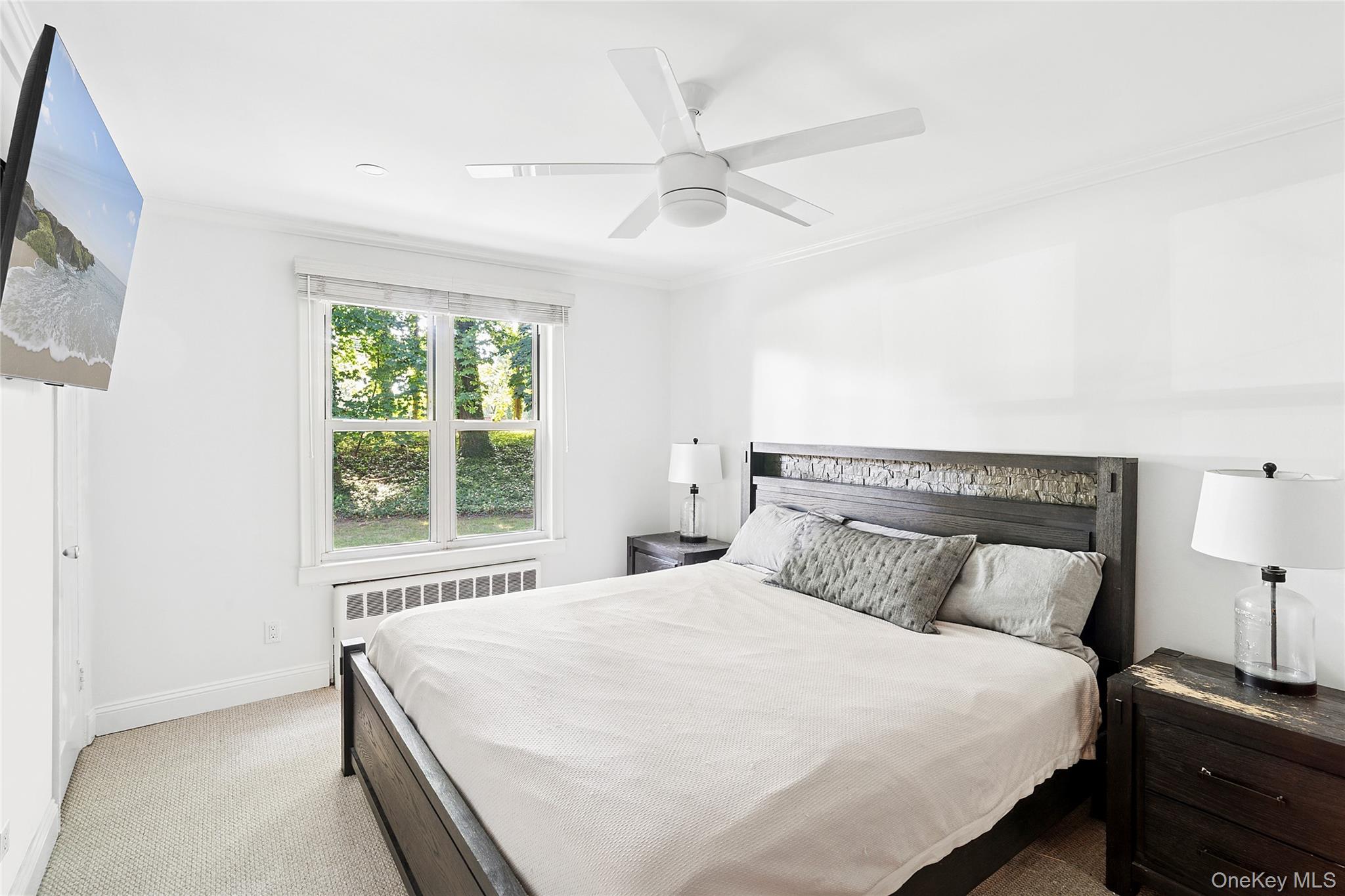 44 Edwards Street # 1A, Roslyn Heights, NY 11577