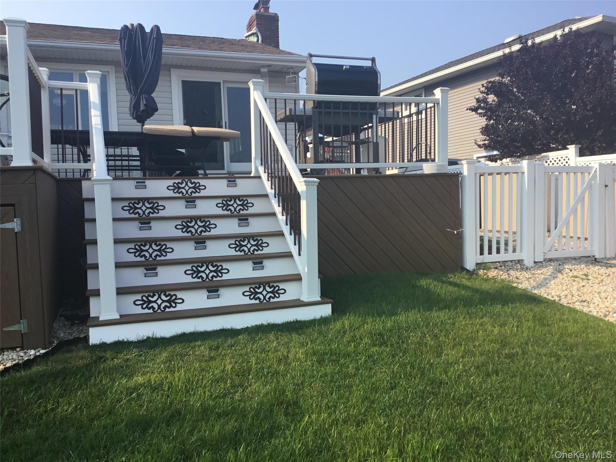 266 Bayview Avenue, Massapequa, NY 11758