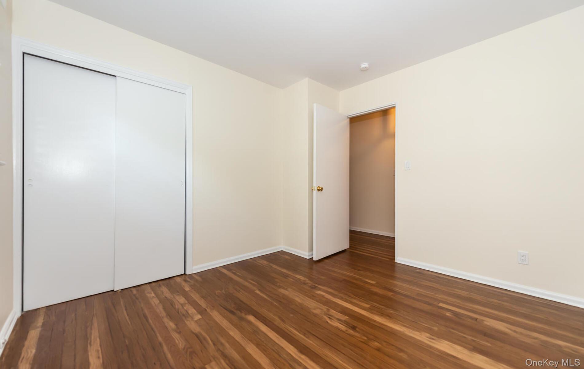 53 East Drive, Garden City, NY 11530