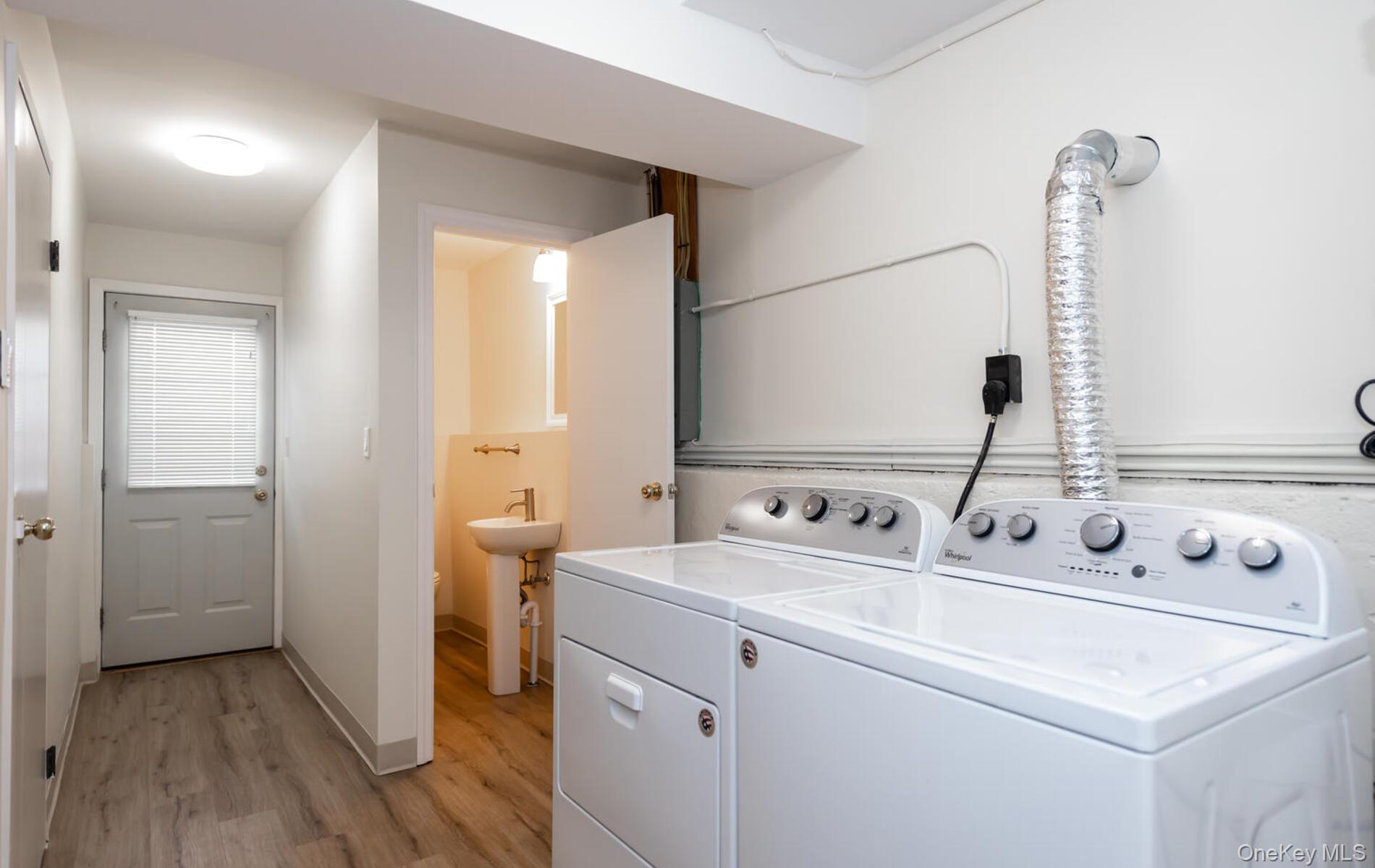 53 East Drive, Garden City, NY 11530