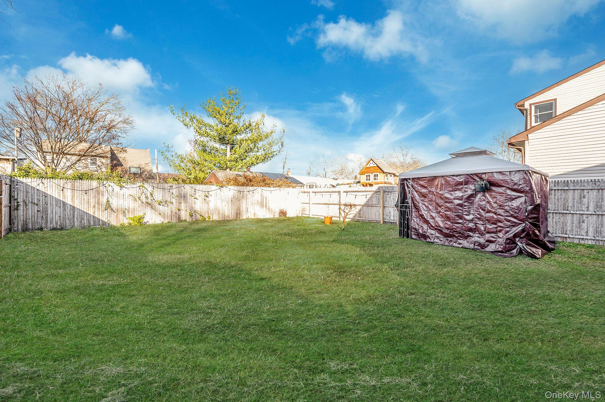 37 Orchard Street, Merrick, NY 11566