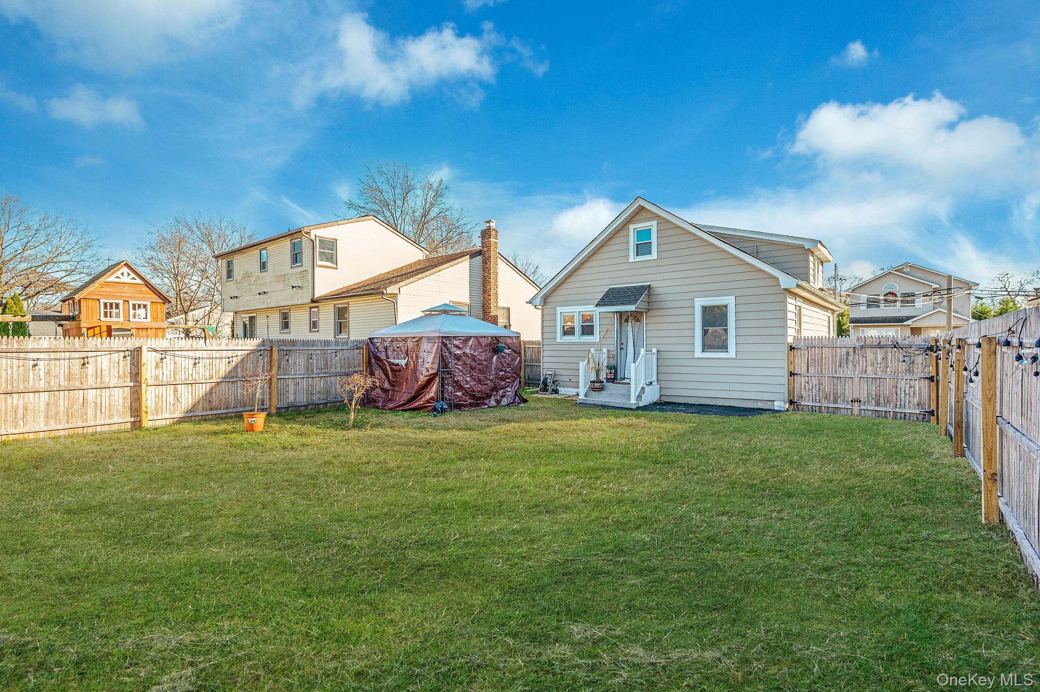 37 Orchard Street, Merrick, NY 11566