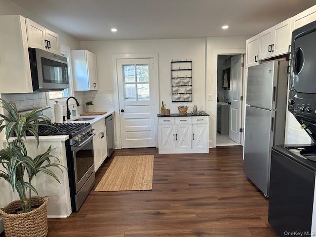 5 Warren Avenue # 1, Bayville, NY 11709