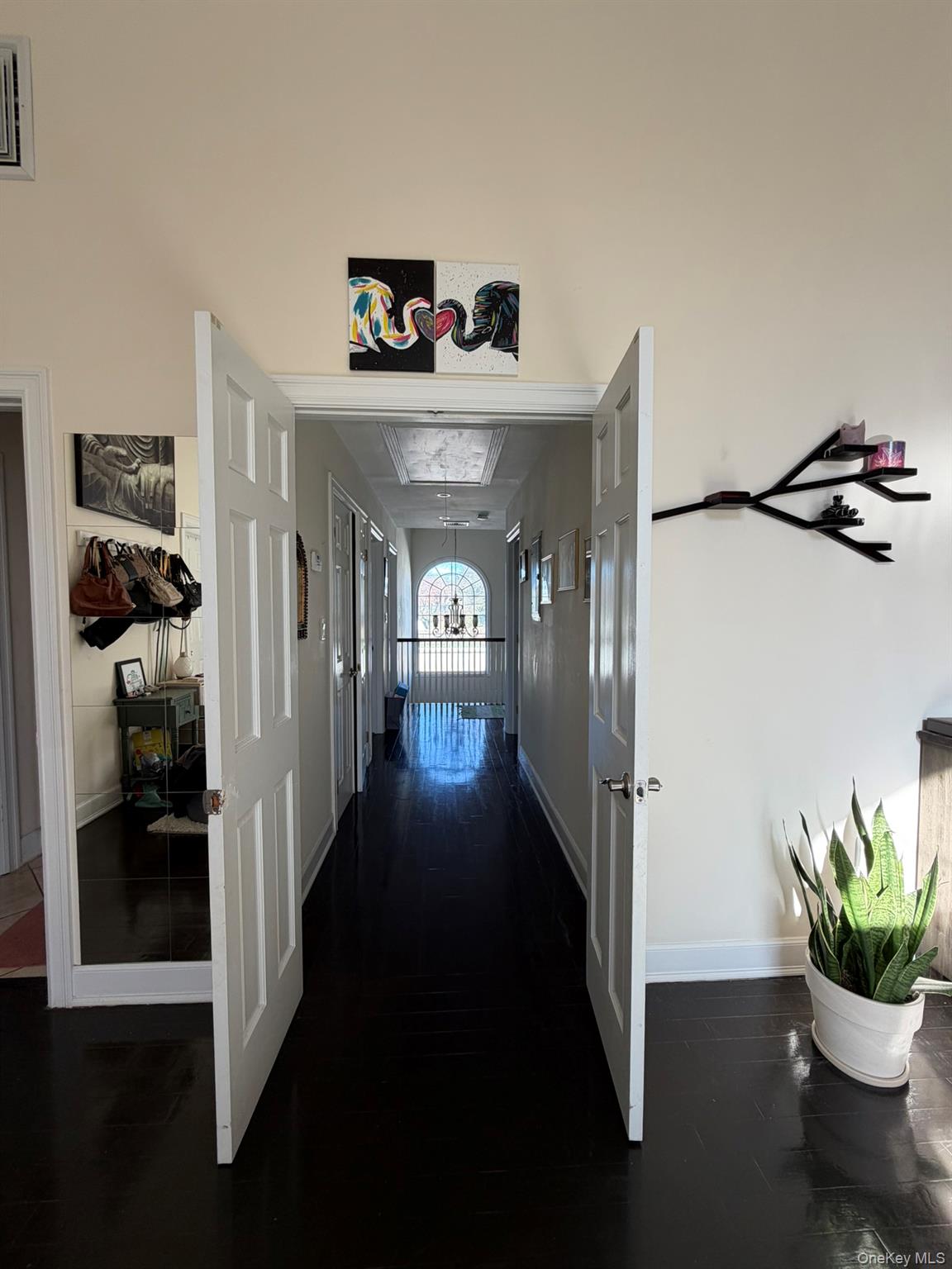 23 Arizona Avenue, Syosset, NY 11791