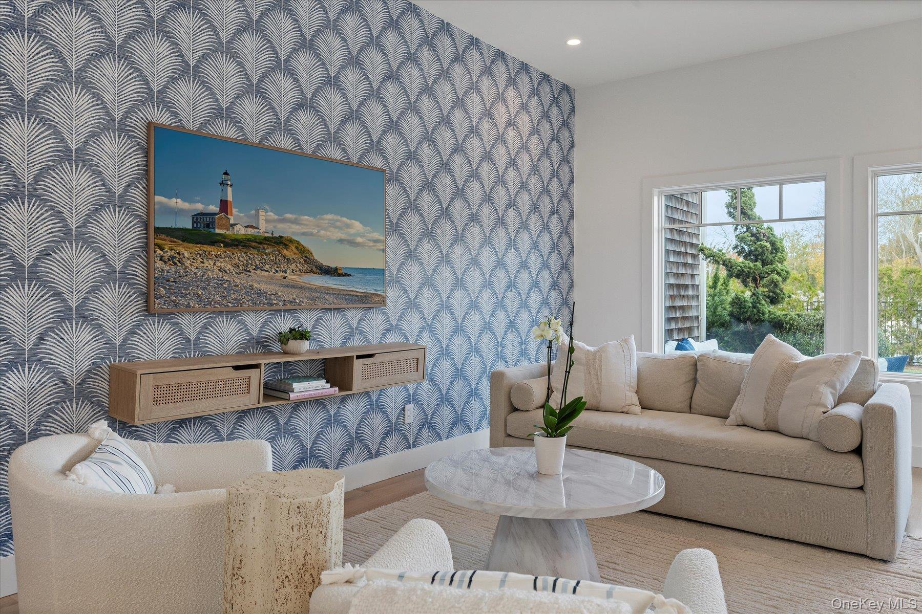 68 Foster Avenue # 12, Hampton Bays, NY 11946