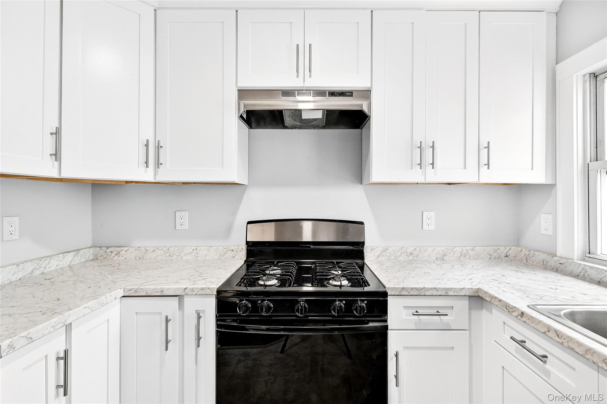 669 N Division Street, Peekskill, NY 10566