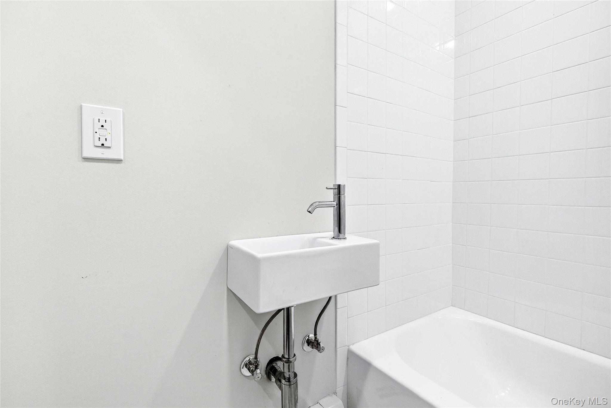 669 N Division Street, Peekskill, NY 10566