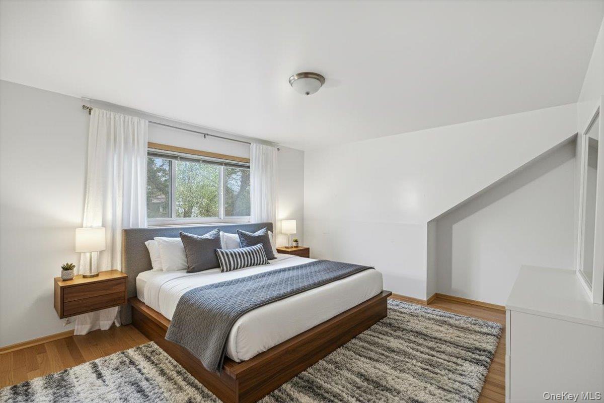 816 Pepperidge Road, Westbury, NY 11590