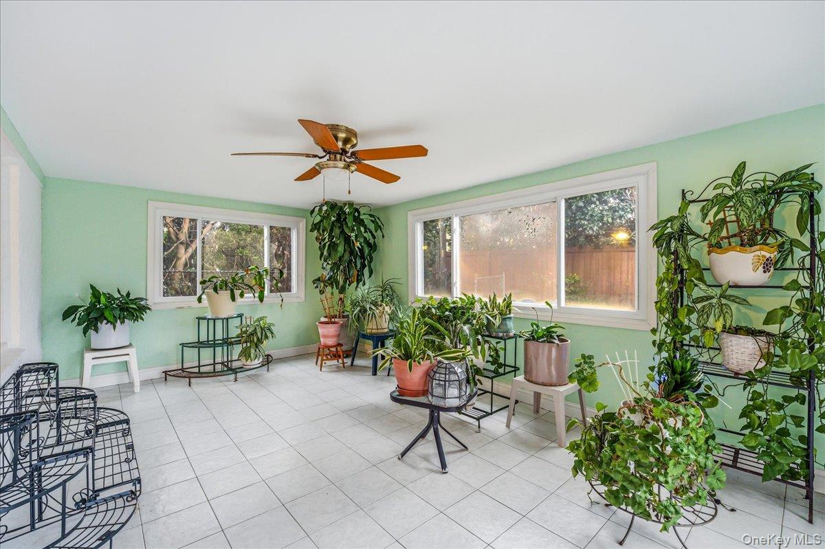 816 Pepperidge Road, Westbury, NY 11590