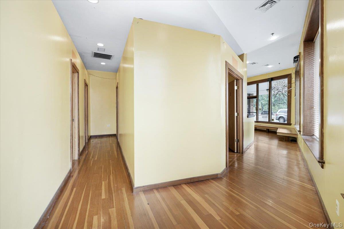 482 Kings Highway, Valley Cottage, NY 10989