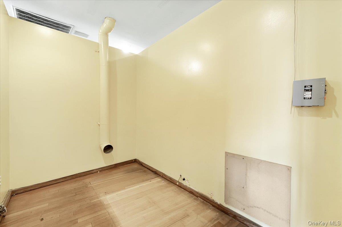 482 Kings Highway, Valley Cottage, NY 10989