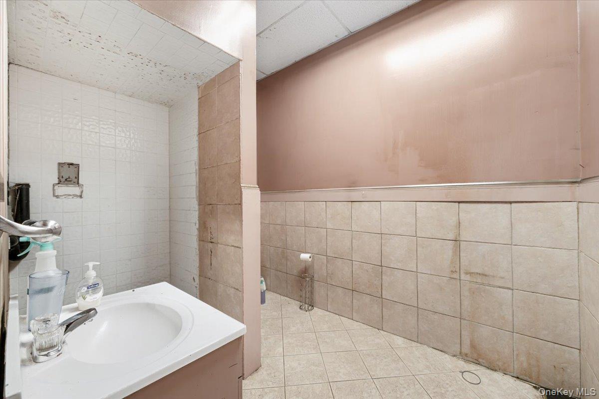 482 Kings Highway, Valley Cottage, NY 10989