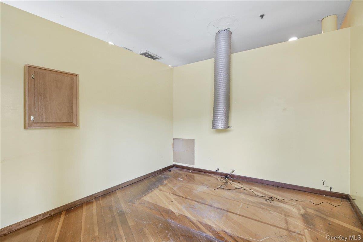 482 Kings Highway, Valley Cottage, NY 10989