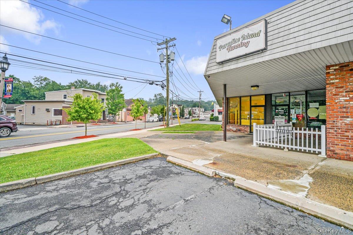 482 Kings Highway, Valley Cottage, NY 10989