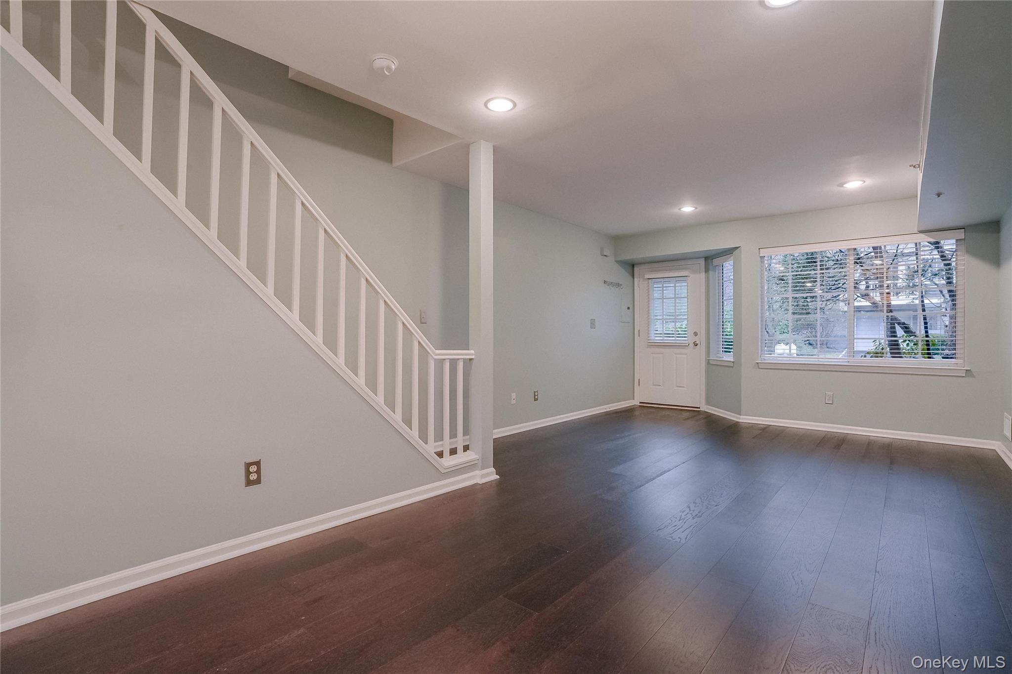 203 Park Ridge Lane, White Plains, NY 10603