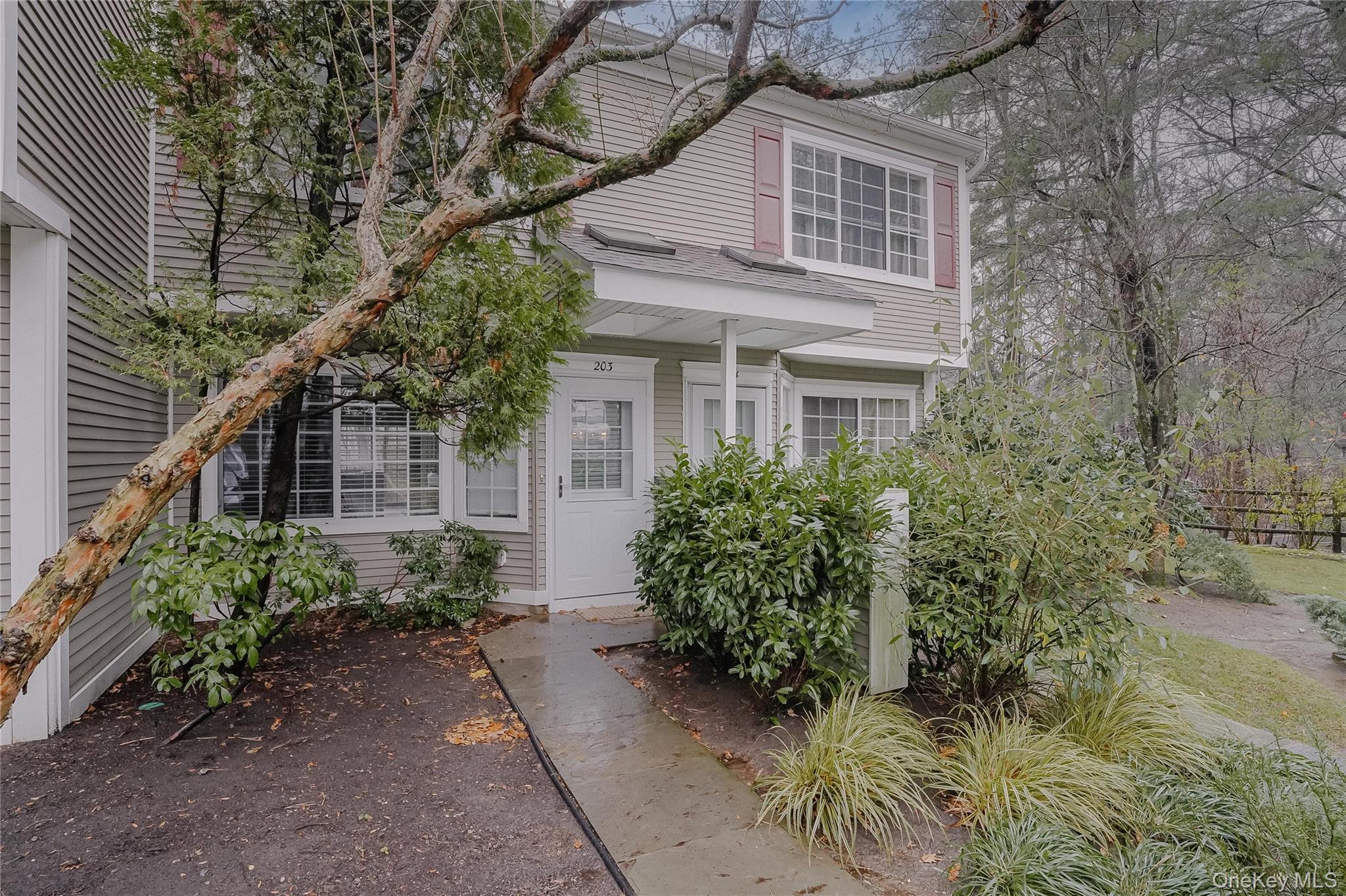 203 Park Ridge Lane, White Plains, NY 10603