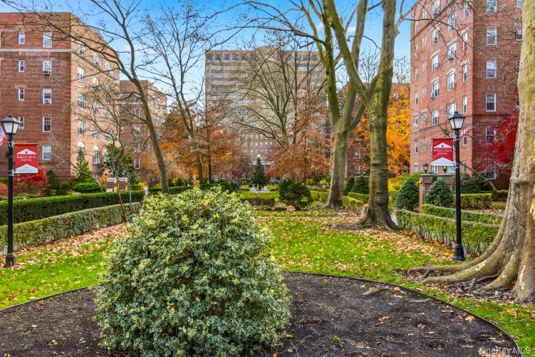 76-36 113 Street # 2M, Forest Hills, NY 11375