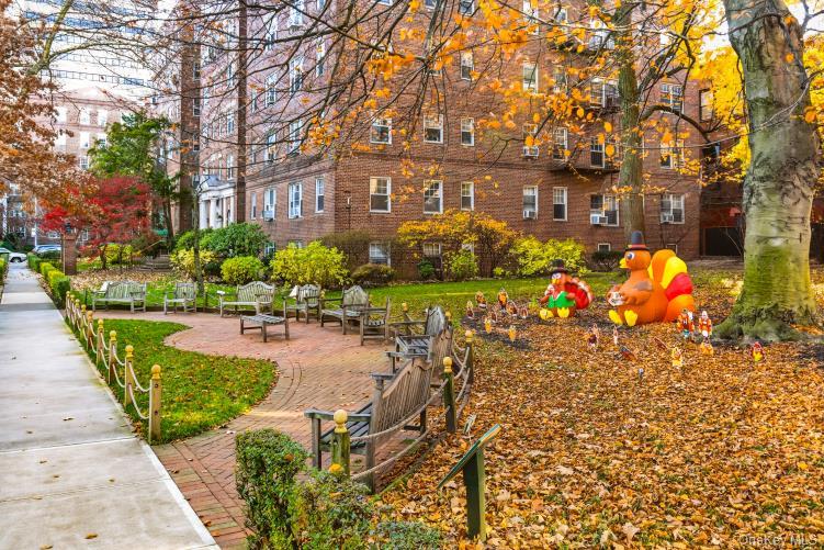 76-36 113 Street # 2M, Forest Hills, NY 11375