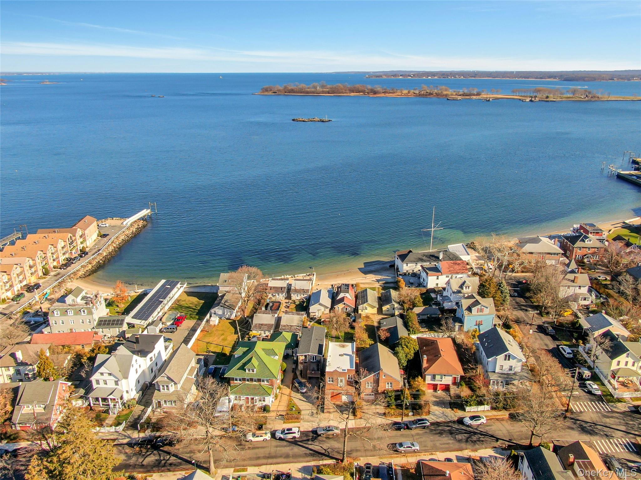 512 Minnieford Avenue, Bronx, NY 10464