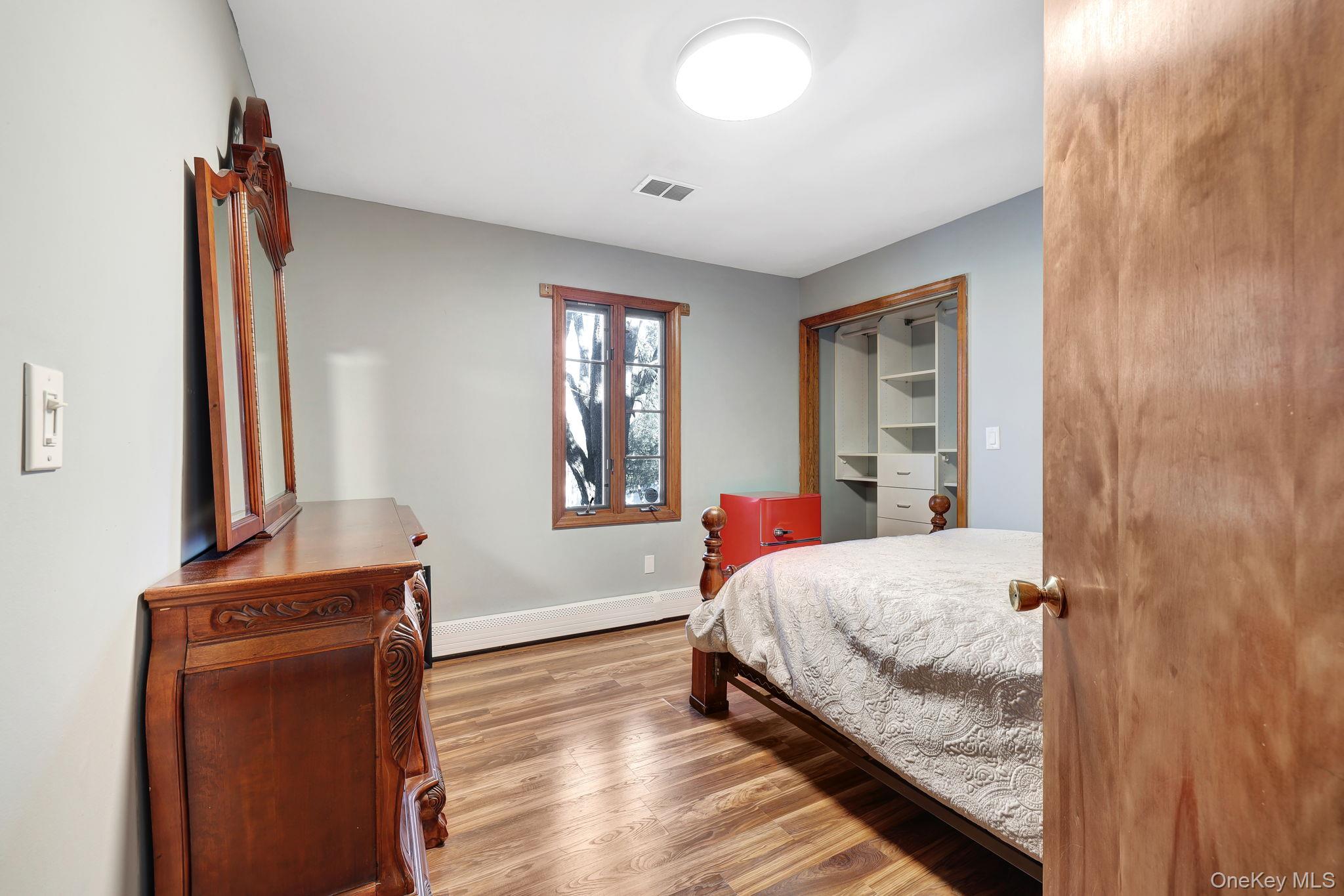 14 Lincoln Terrace, Middletown, NY 10940