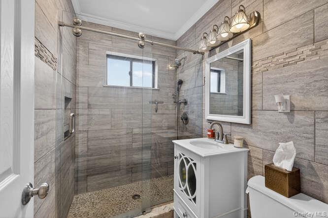 127 Fifteenth Street # E2, Garden City, NY 11530