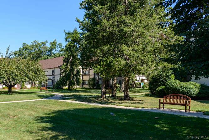 127 Fifteenth Street # E2, Garden City, NY 11530