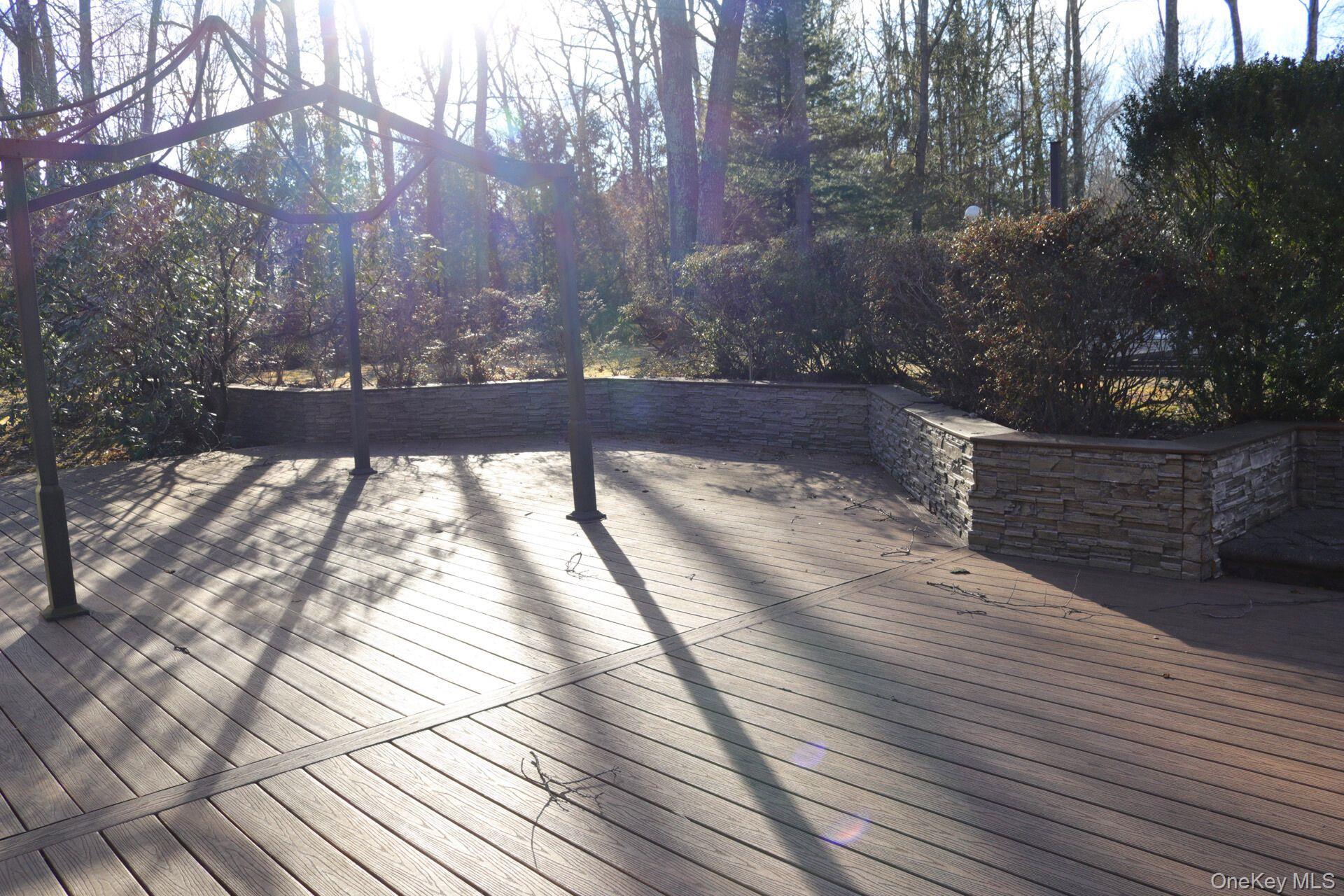 35 Hastings Drive, Ridge, NY 11961