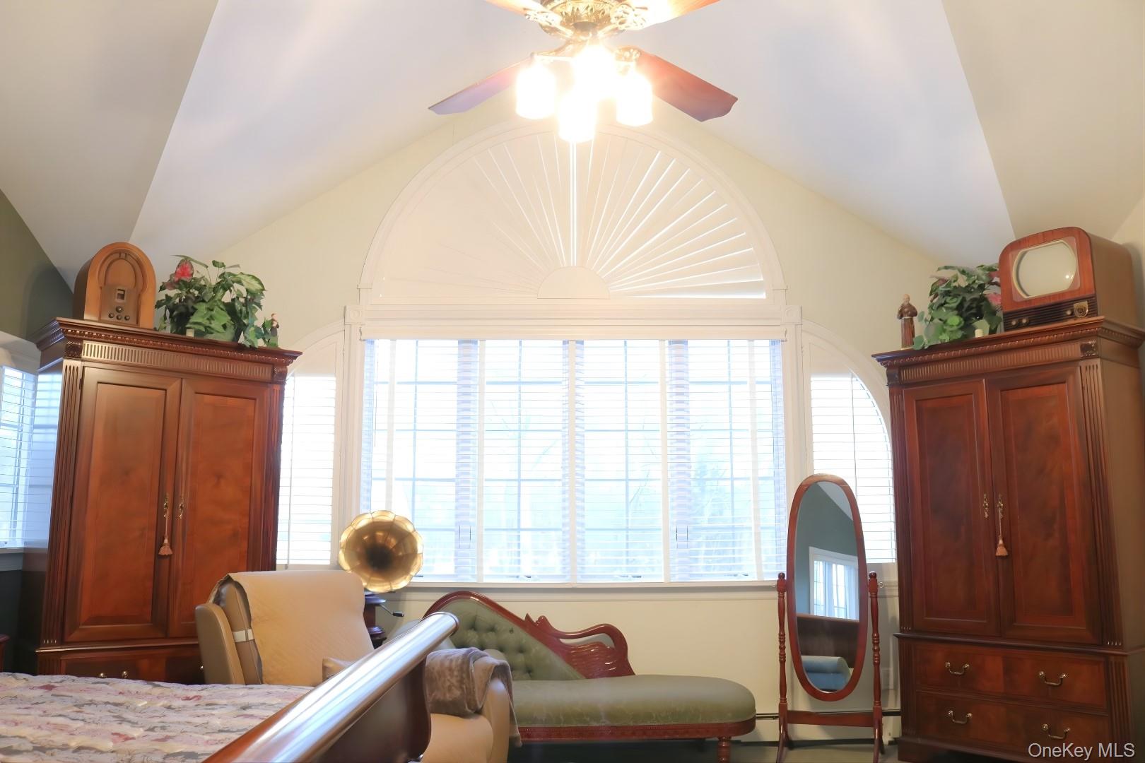 35 Hastings Drive, Ridge, NY 11961