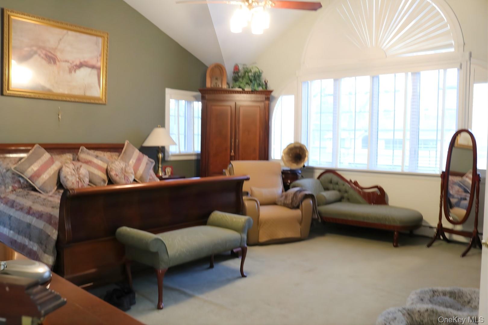 35 Hastings Drive, Ridge, NY 11961