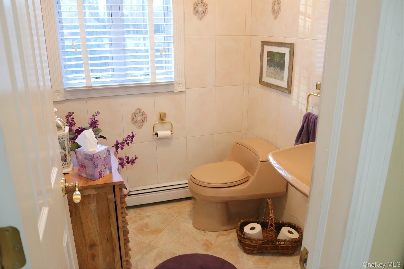 35 Hastings Drive, Ridge, NY 11961