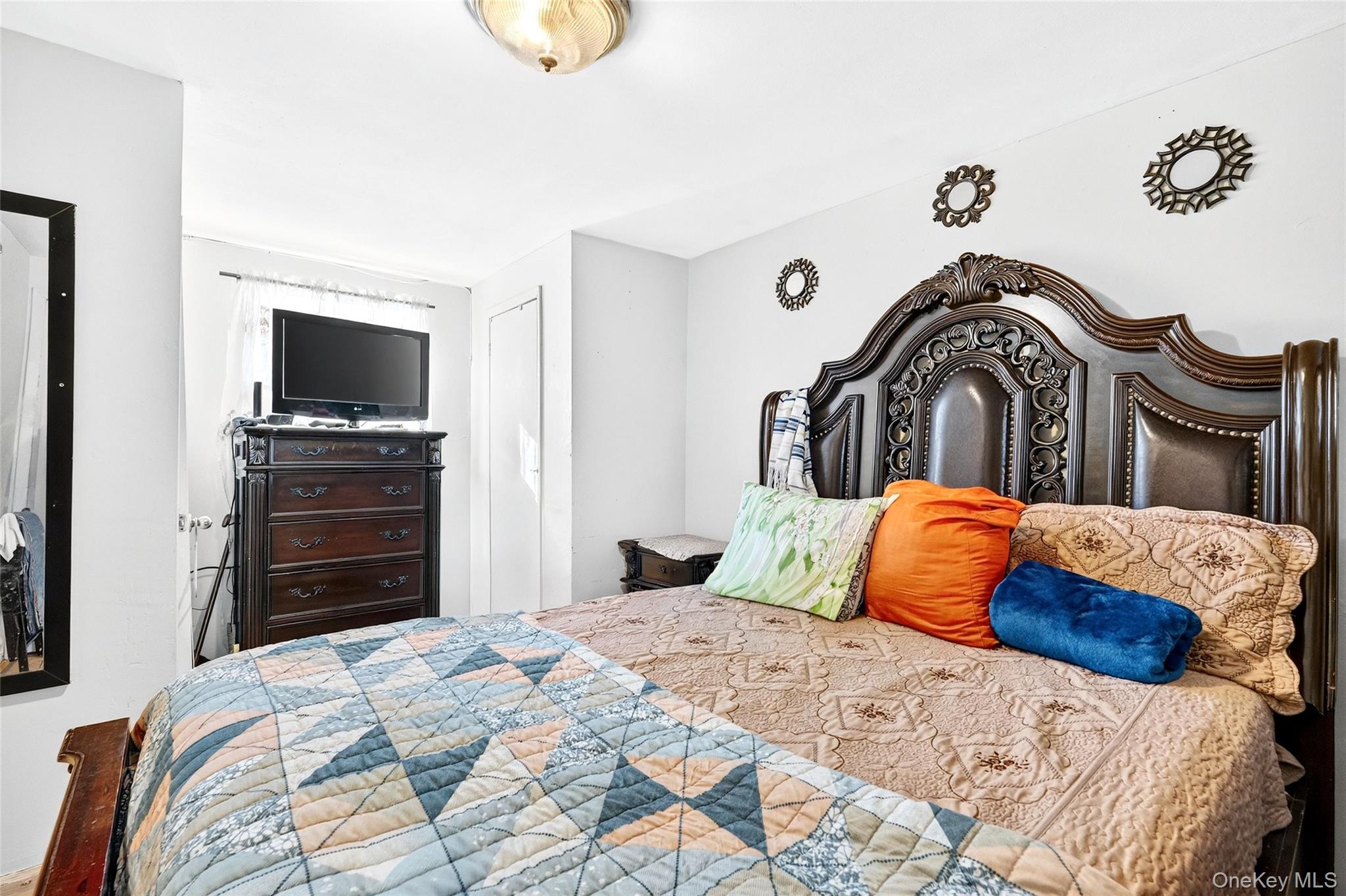 1007 E 215th Street, Bronx, NY 10469