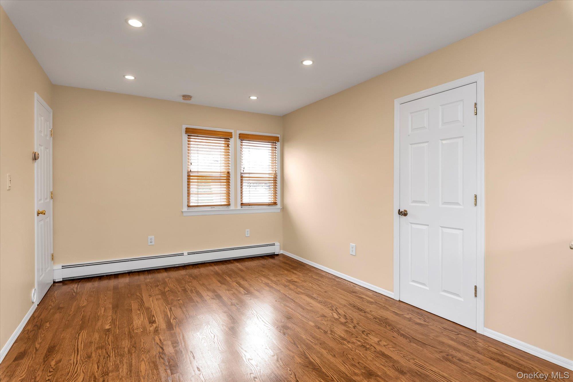 13 7th Street, Bayville, NY 11709