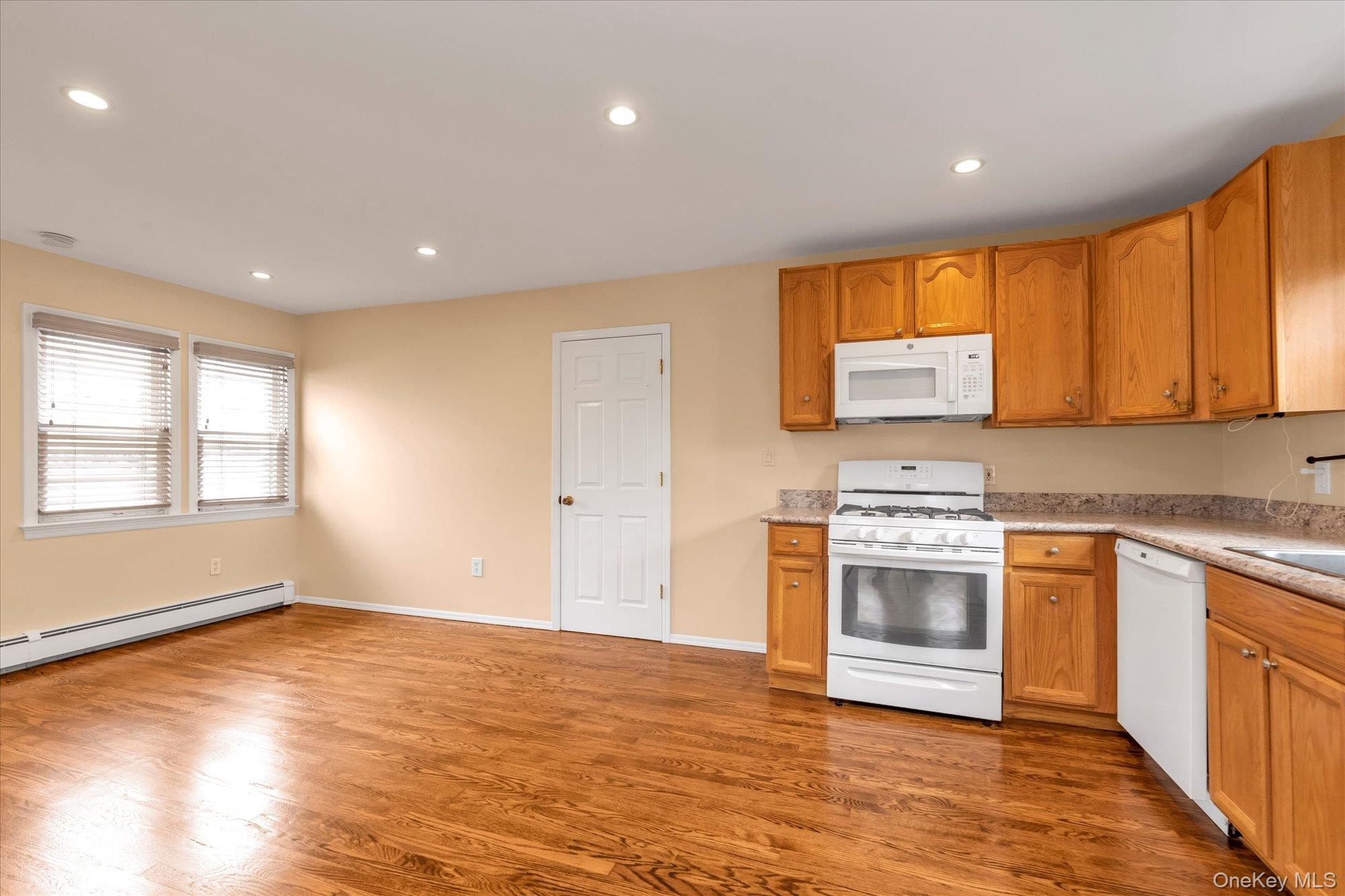 13 7th Street, Bayville, NY 11709