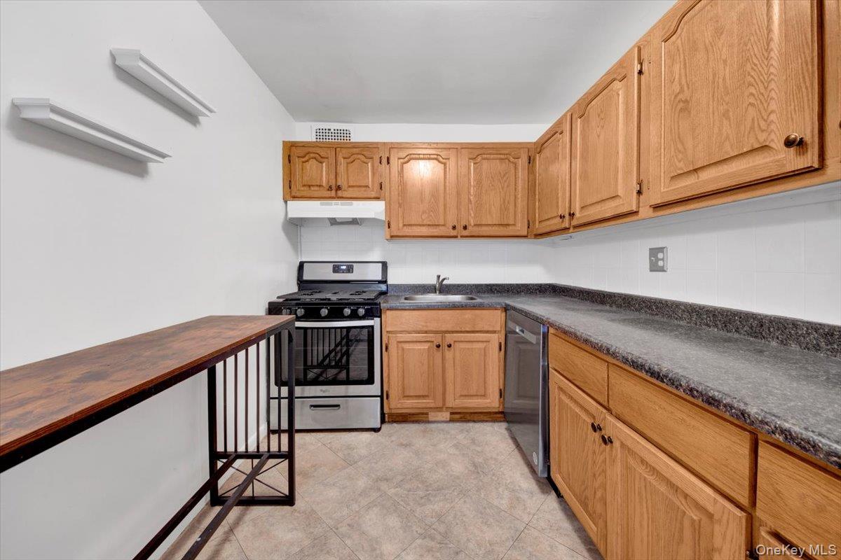 25 Lake Street # 7H, White Plains, NY 10603