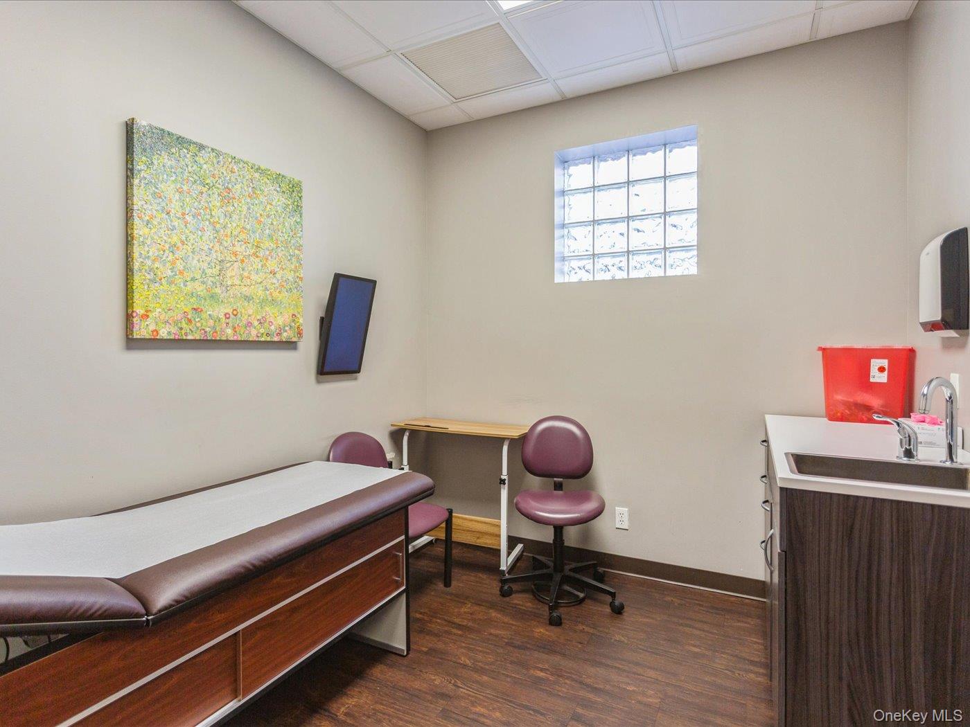 270 Doughty Boulevard, Inwood, NY 11096