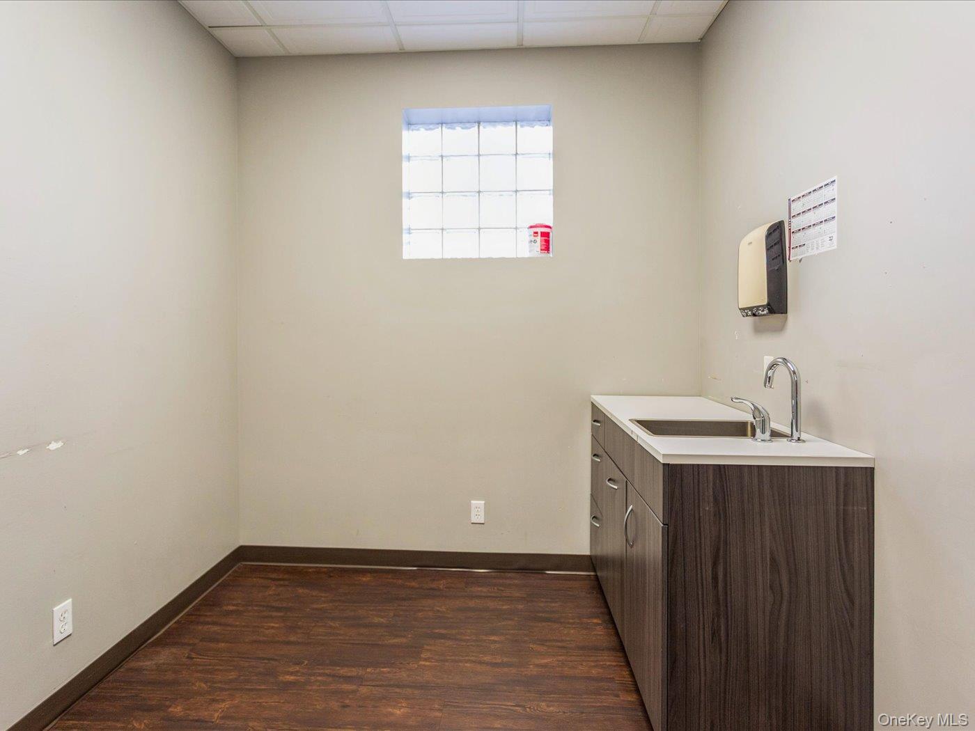 270 Doughty Boulevard, Inwood, NY 11096